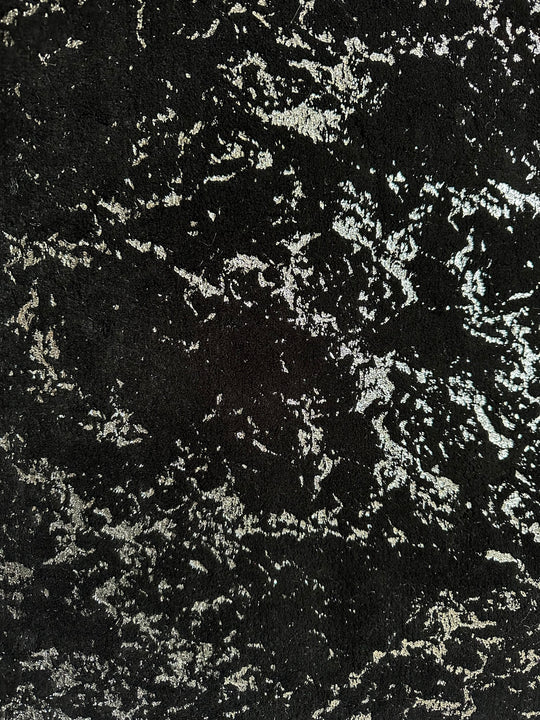 Ivy Collection Black with sliver -6’7”x9’6” Rugs
