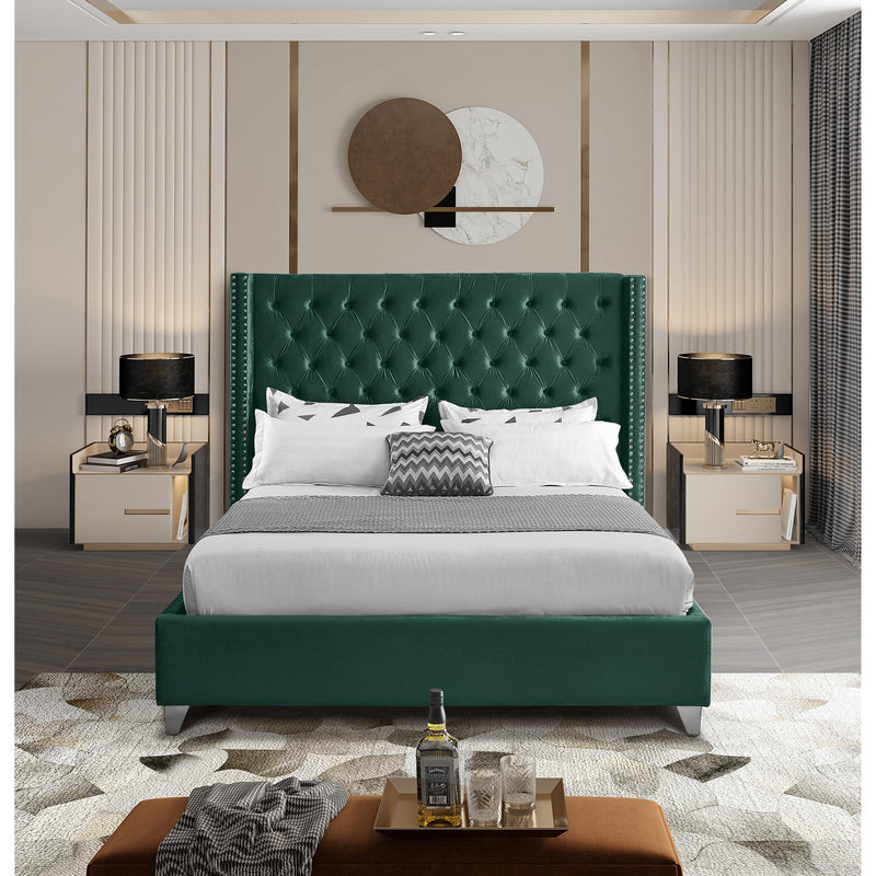Meridian Aiden Green Velvet King Bed IMAGE 4