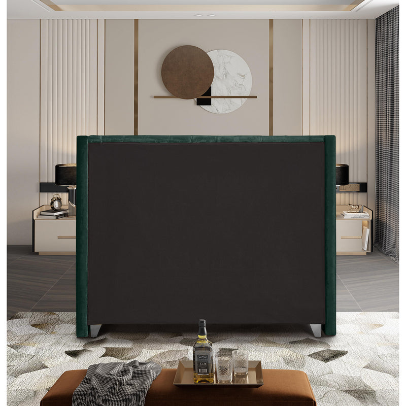 Meridian Aiden Green Velvet King Bed IMAGE 6