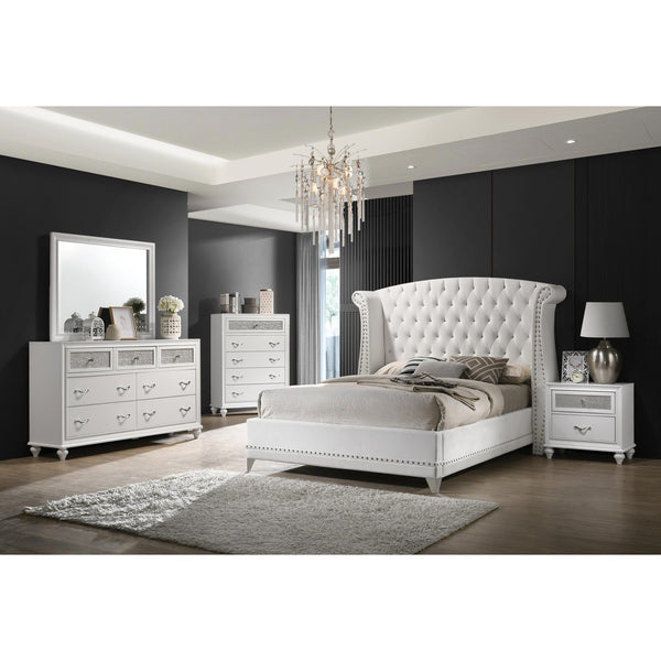 Coaster Furniture Barzini Queen Upholstered Platform Bed 300843Q IMAGE 2
