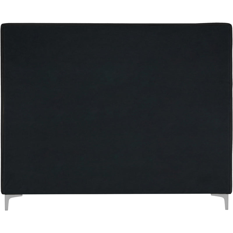 Meridian Geri Black Velvet Queen Bed IMAGE 12