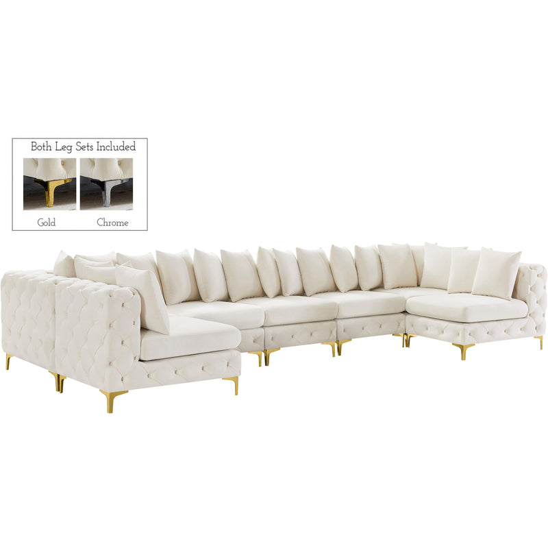 Meridian Tremblay Fabric Sectional 686Cream-Sec8C IMAGE 1