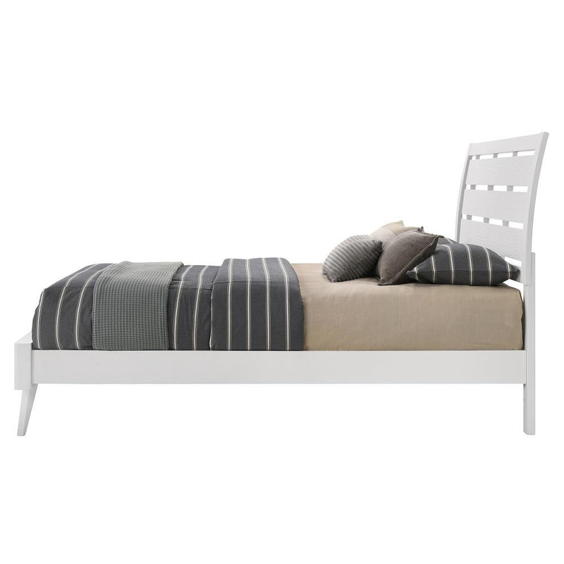 Acme Furniture Cerys BD01558Q Queen Bed IMAGE 3