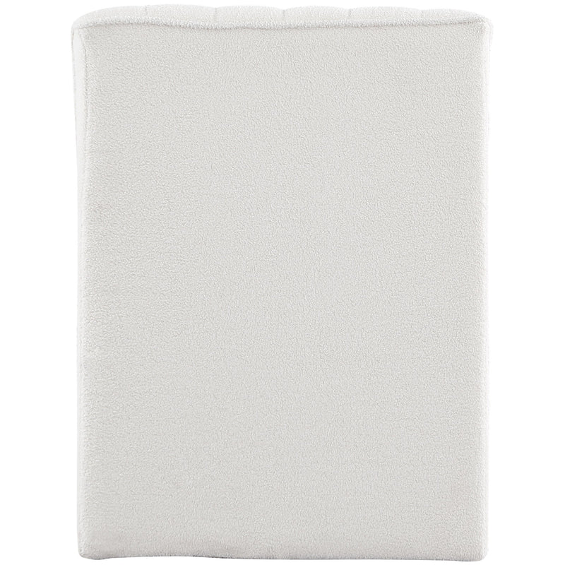 Meridian Orian Cream Teddy Fabric Chaise IMAGE 3