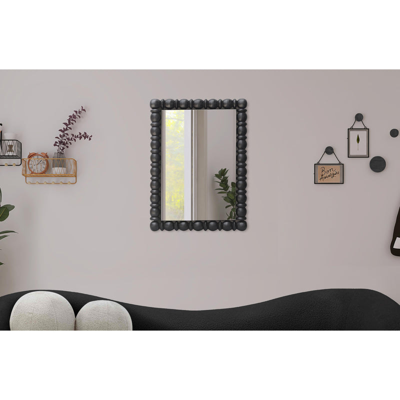 Meridian Aubrey Black Mirror IMAGE 2