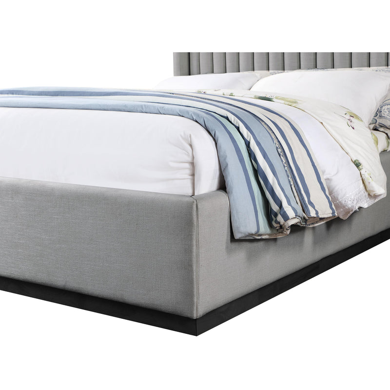 Meridian Logan Grey Linen Textured Fabric Full Bed IMAGE 6