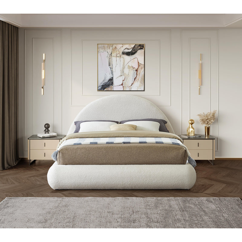 Meridian Rudy Cream Teddy Fabric King Bed IMAGE 4