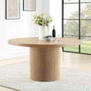 Meridian Belinda Natural Oak Veneer Dining Table IMAGE 2