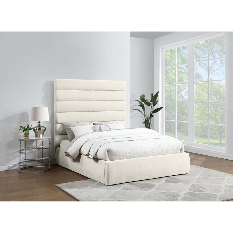 Meridian Adam Cream Chenille Fabric Queen Bed IMAGE 2