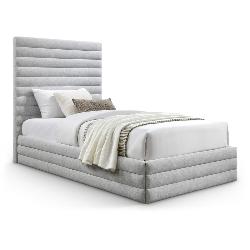 Meridian Maxwell Grey Linen Textured Fabric Twin Bed (3 Boxes) IMAGE 1