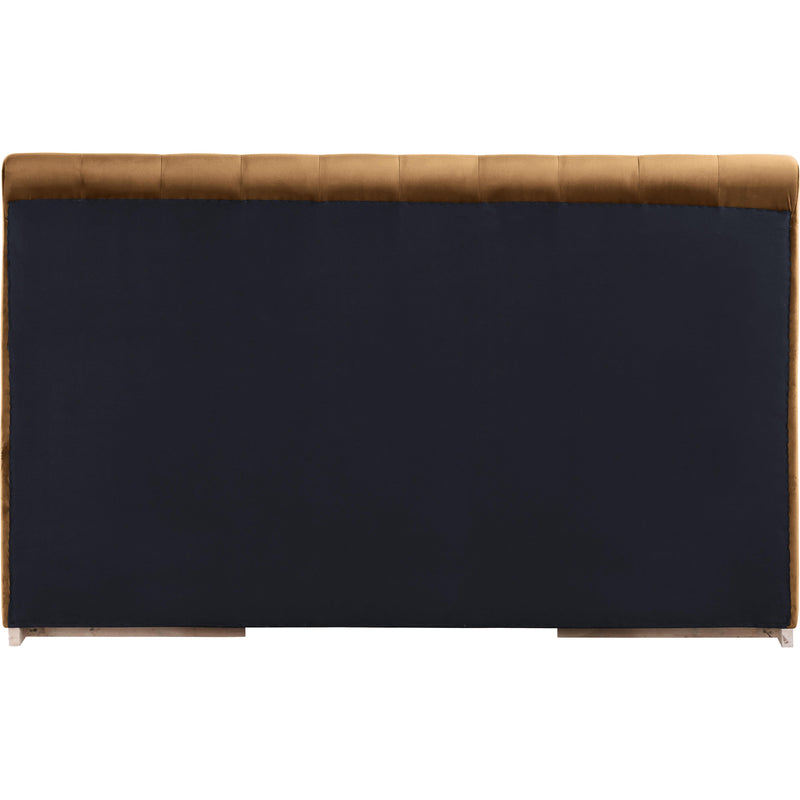 Meridian Amara Saddle Velvet King Bed IMAGE 5