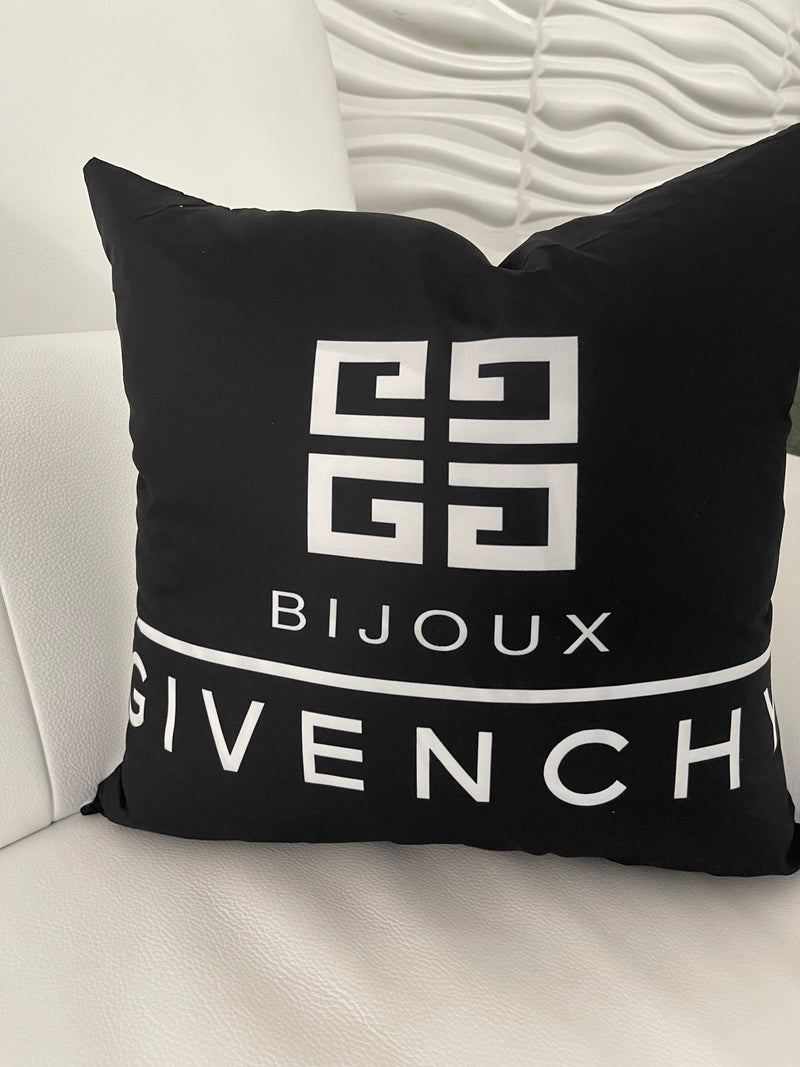 GIVENCHY BIJOUX 20x20 PILLOW COVER-BLACK &WHITE