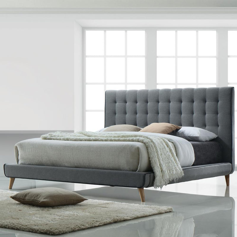 Acme Furniture Valda Queen Upholstered Platform Bed 24520Q IMAGE 1