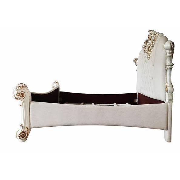 Acme Furniture Vendome Queen Upholstered Poster Bed BD01336Q IMAGE 3